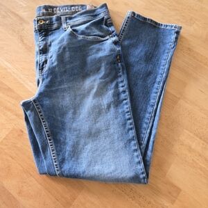 DEVIL DOG MEN'S JEANS SIZE 36/32 SLIM STRAIGHT LIKE NEW!